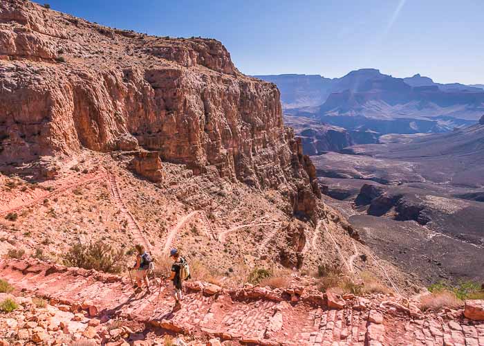 Hiking below Skeleton Point, South Kaibab Trail